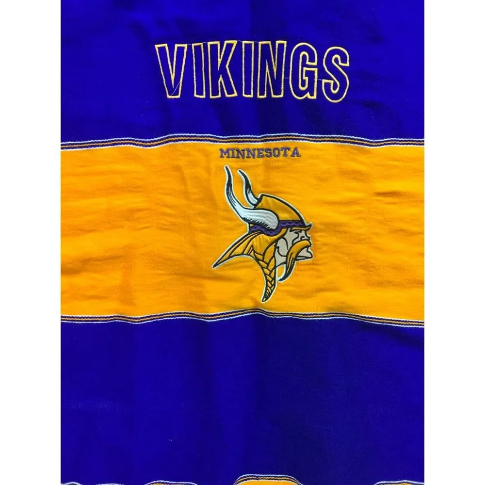 Minnesota Vikings NFL‎ Embroidered Logo Pullover Blanket Poncho Purple Yellow